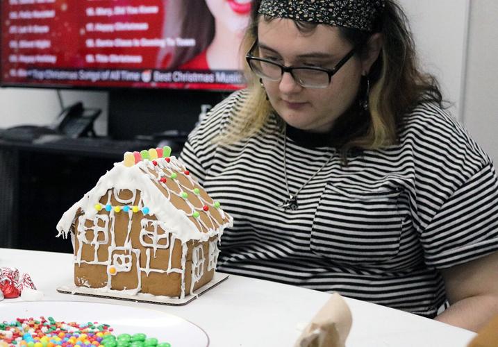 MCC gingerbread decorating contest offered sweet competition | News ...