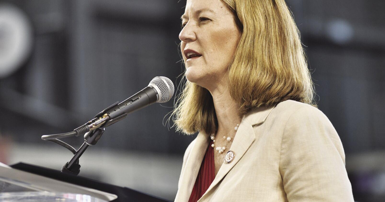 Arizona AG Kris Mayes will use 'nuisance' laws against groundwater pumping | News - Vimarsana News