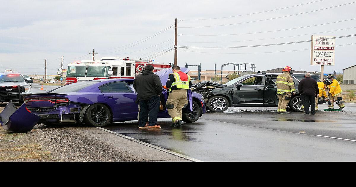 Three injured in crash on Highway 95 | News | mohavedailynews.com