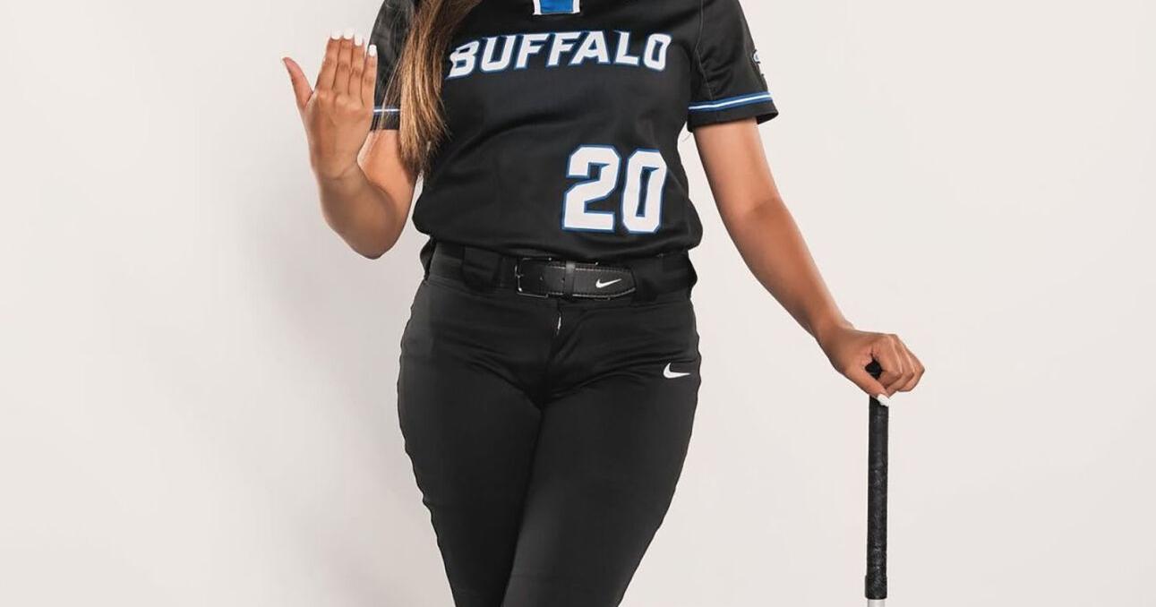 River Valley High School graduate Tianna Williams recognized on senior night - Vimarsana News