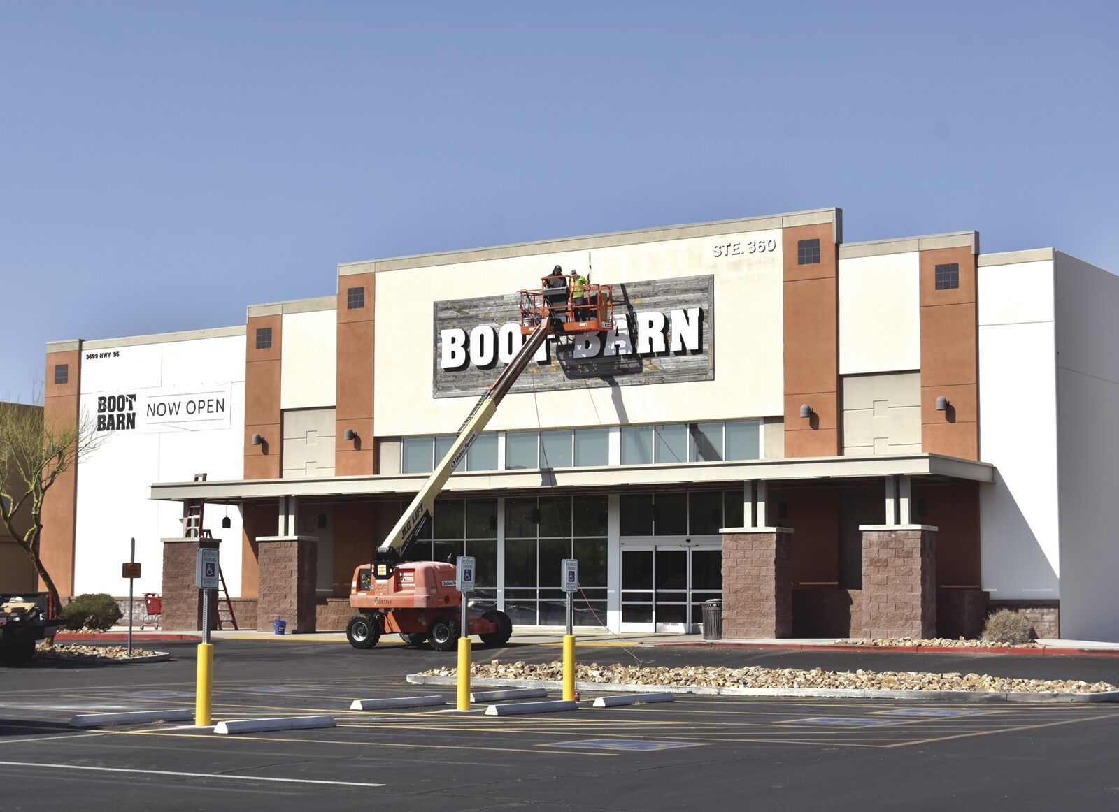 Boot barn lebanon best sale