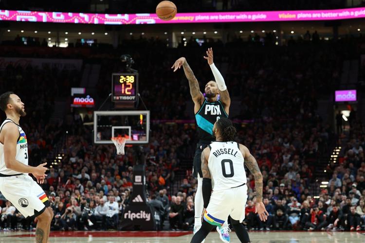 Damian Lillard shooting basketball