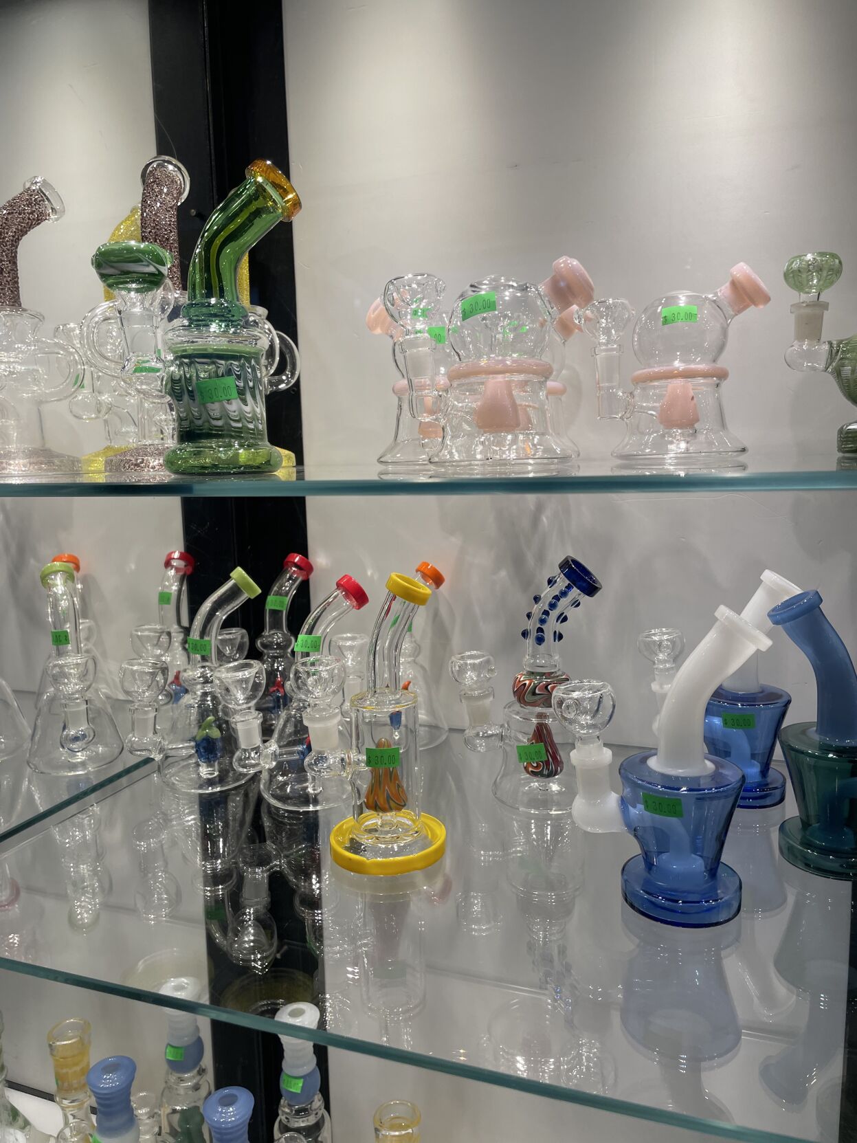 montrose vape shop #roortech #waterpipes #glass #houstonsmokeshop #cloud9 #houstonstoners