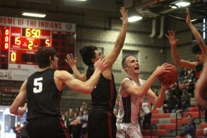 Luke Hutto shines on both ends in Montrose's win over Eagle Valley