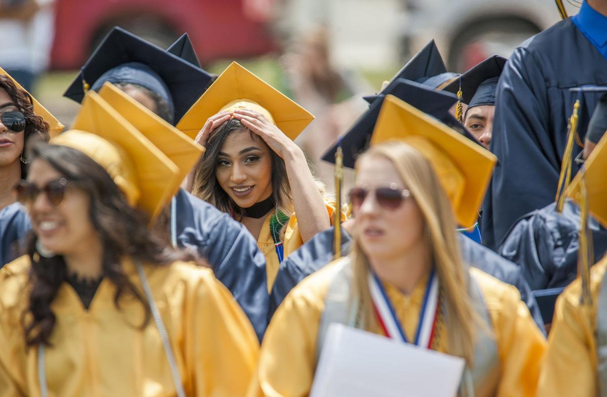 Olathe High School 2017 Graduation News