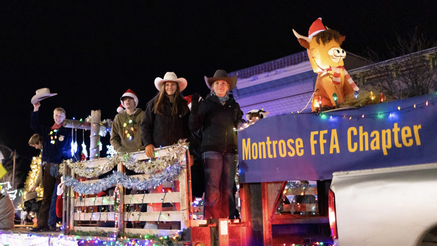 PHOTOS Montrose's Parade of Lights illuminates the season Local News