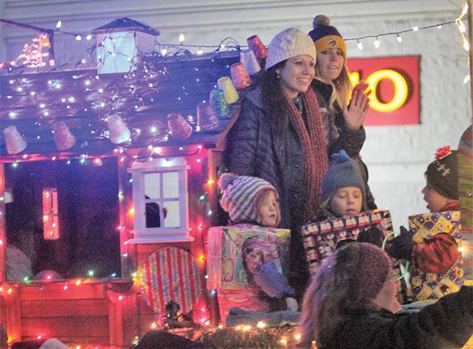 Christmas spirit lights up Montrose Local News Stories