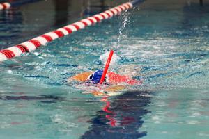Rec center temporarily cuts pool hours in face of lifeguard shortage