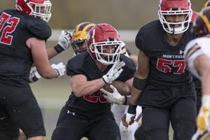 Red Hawks beat Windsor 26-7, advance to Class 4A semifinals