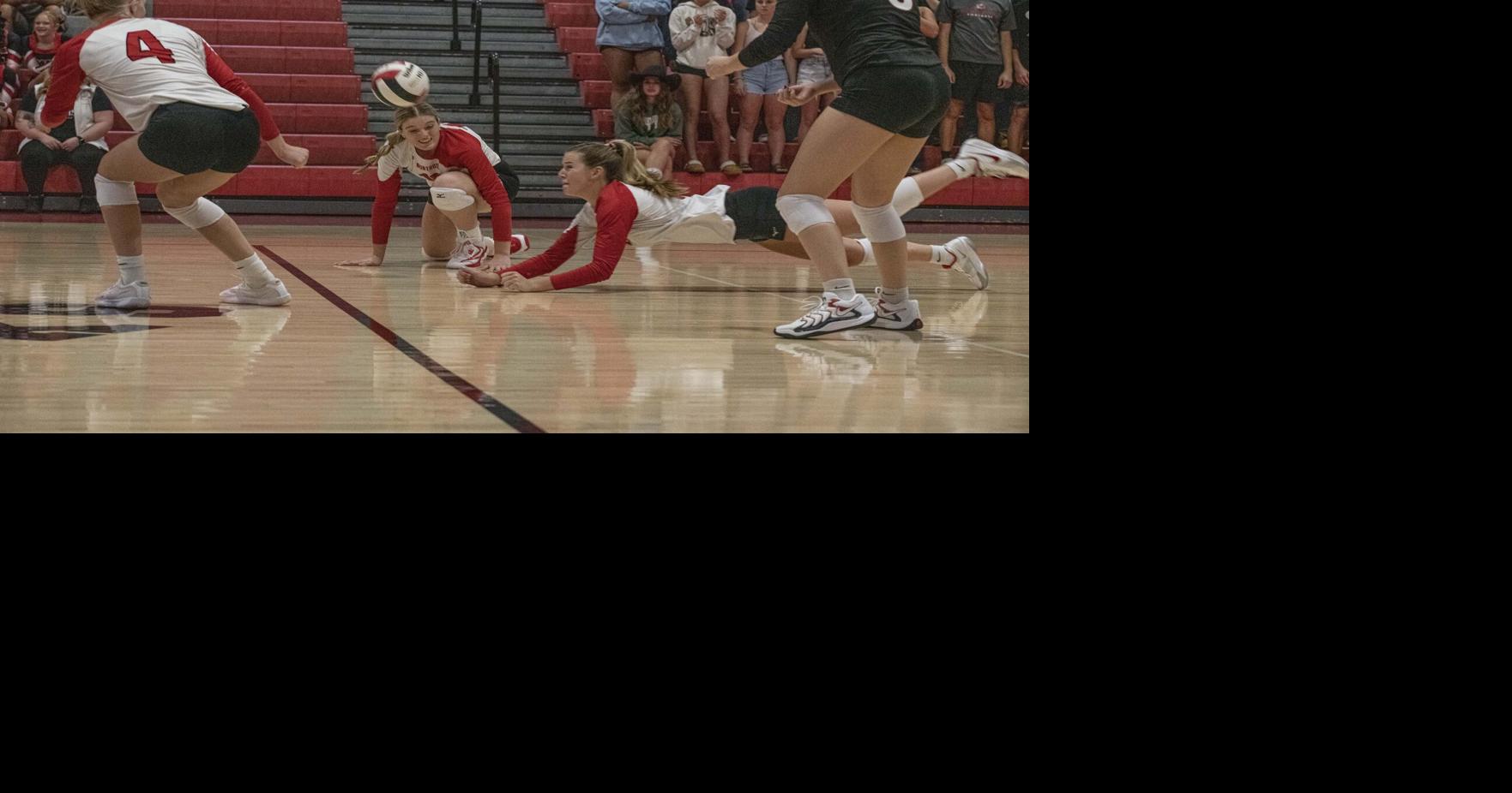 Red Hawks volleyball builds momentum | Local Sports News ...