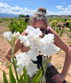 GARDEN: Make your iris irresistible