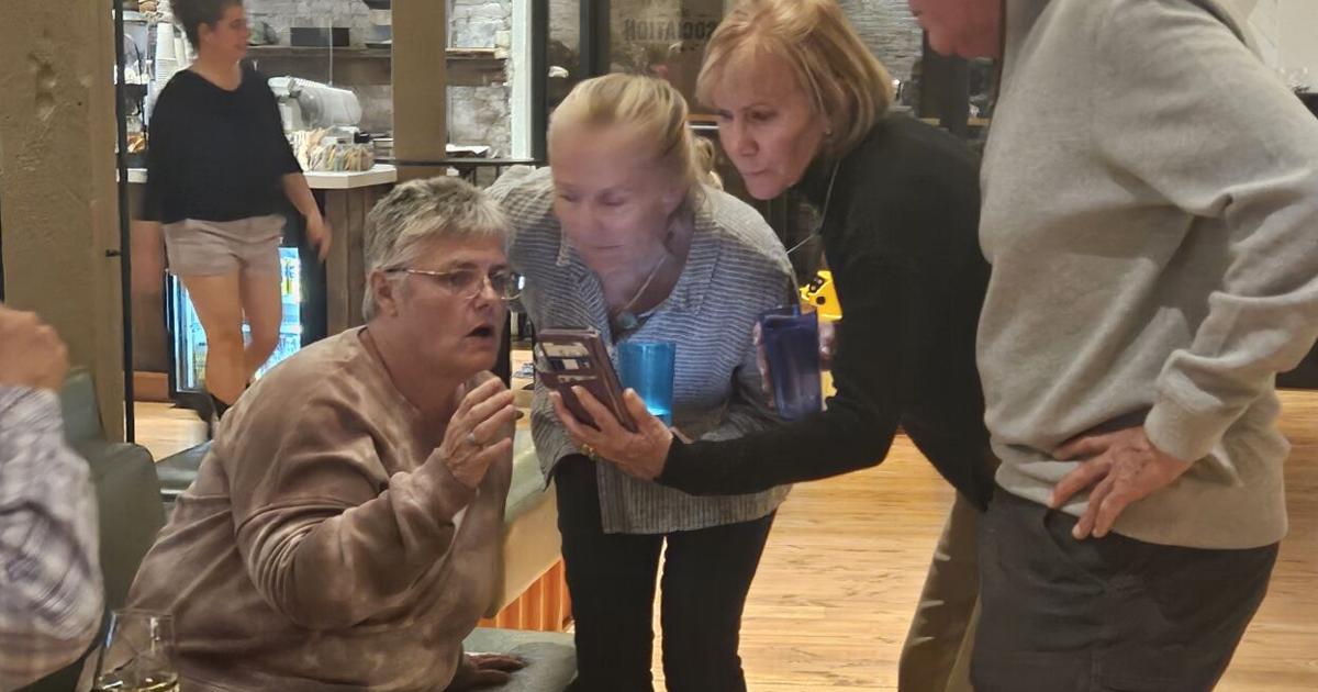 Latest round of unofficial results show recall success; library measure ...