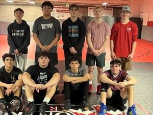 Red Hawks wrestlers look to make their mark at state tournament