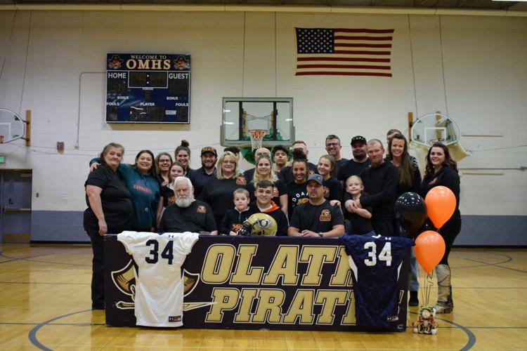 Doane University signs Olathe High School standout Xzavier Waterman to