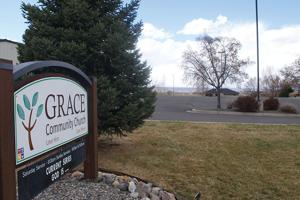 Churches use technology, 'drive-in' services to bring people together for Easter Sunday