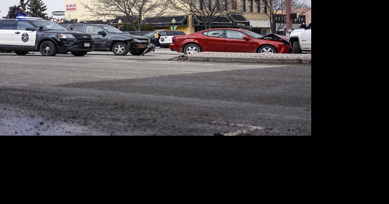 Accident on Townsend Ave and Main Breaking News