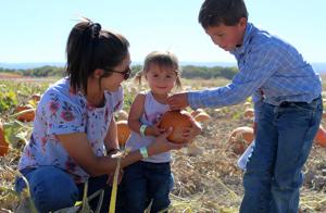 Fall fun continued at DeVries Friend-ly Farm, despite COVID-19 restrictions