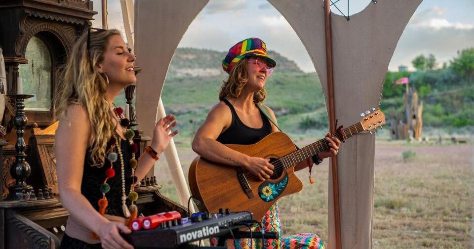 The Ladies of LVDY: Meet the Colorado-based duo performing at Planet V and Mountainfilm this weekend - Vimarsana News