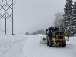 Power restored to Ophir after avalanche buries road