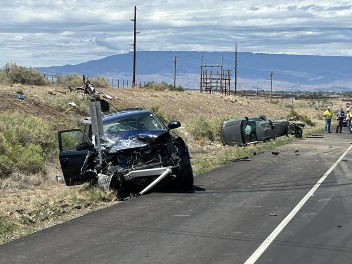 SUVs destroyed in 2-vehicle crash near Olathe