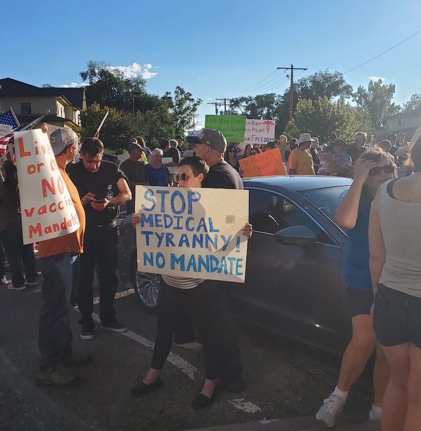 Montrose Memorial Hospital staff oppose vaccine mandate; board directors hear concerns as rally fills street; mandate not on the agenda