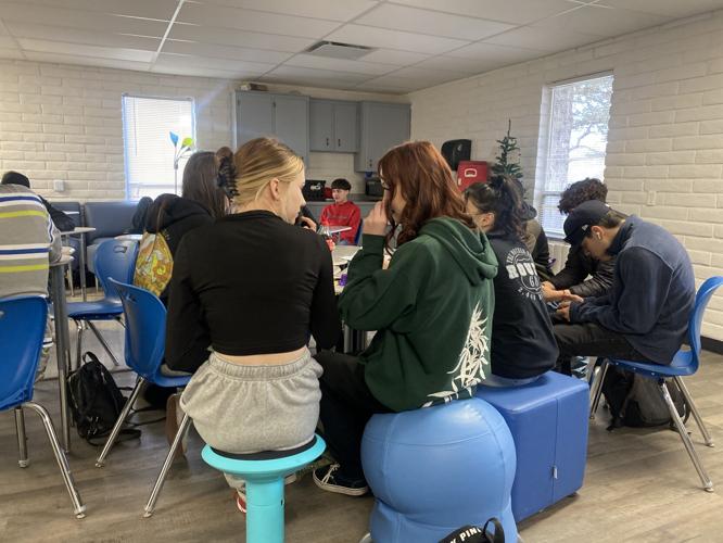 Black Canyon High School offers a different approach to learning in its first semester Local