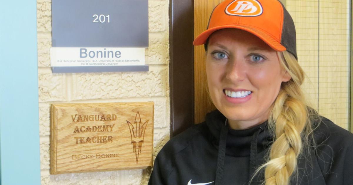 DJHS educator Rebecca Bonine 'I am not that kind of doctor' News DJHS educator Rebecca Bonine 'I am not that kind of doctor' News