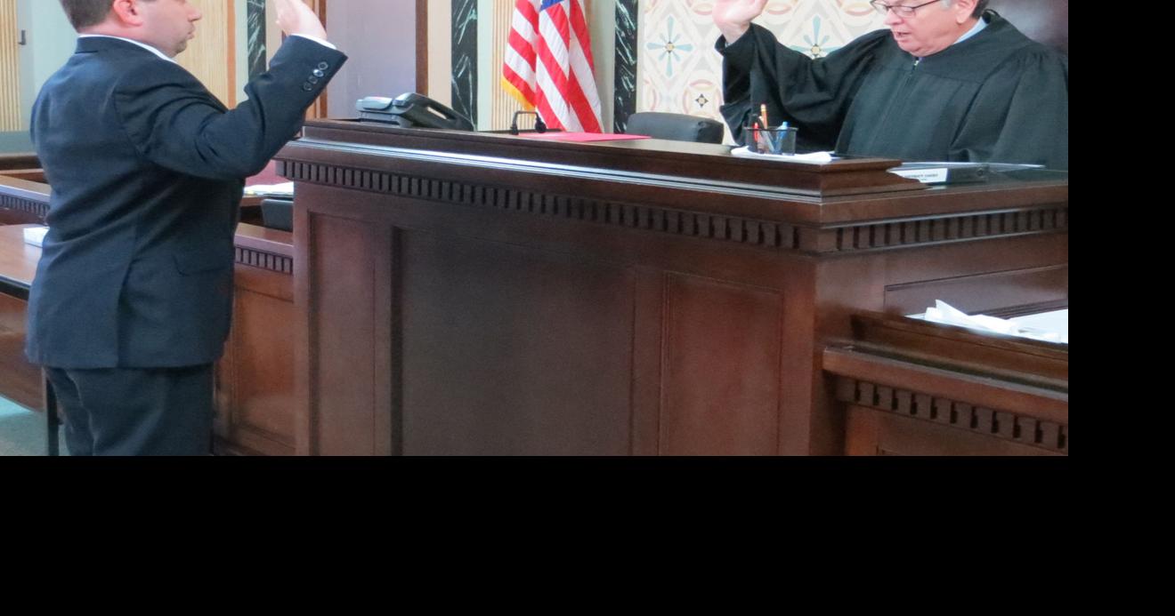 New assistant district attorney sworn in | Moore News | moorenews.com