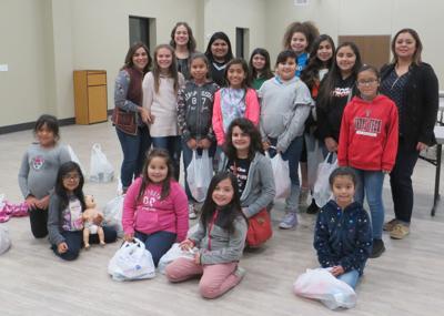 Students Learn Lesson Of Giving At Local Food Pantry News