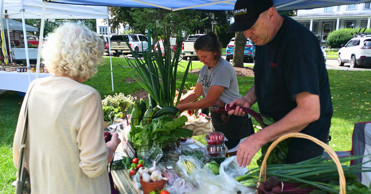 Sayre Farmer's Market shows movement toward trusted food suppliers