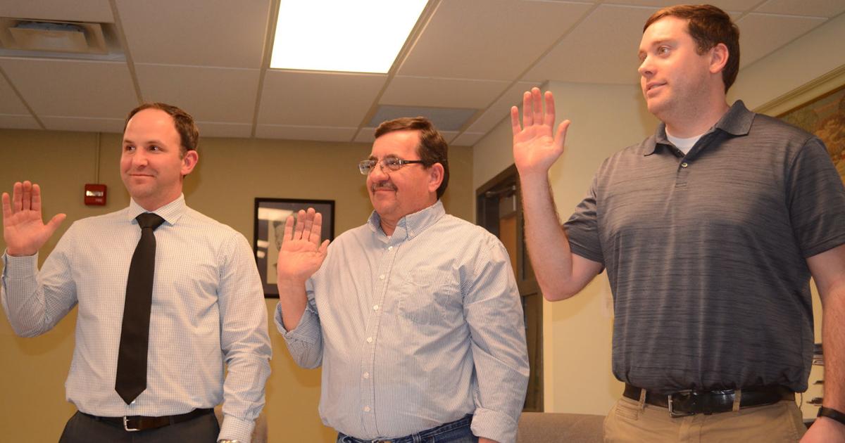 Waverly: Mayor, new trustees begin tenures | News | morning-times.com