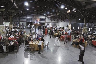 High School students from Lawrence County enjoy swashbuckling prom | News |  moultonadvertiser.com