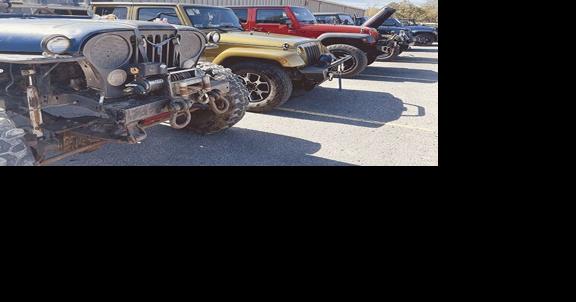 LCHS Band Boosters hosted First Annual Jeep Show - Vimarsana News