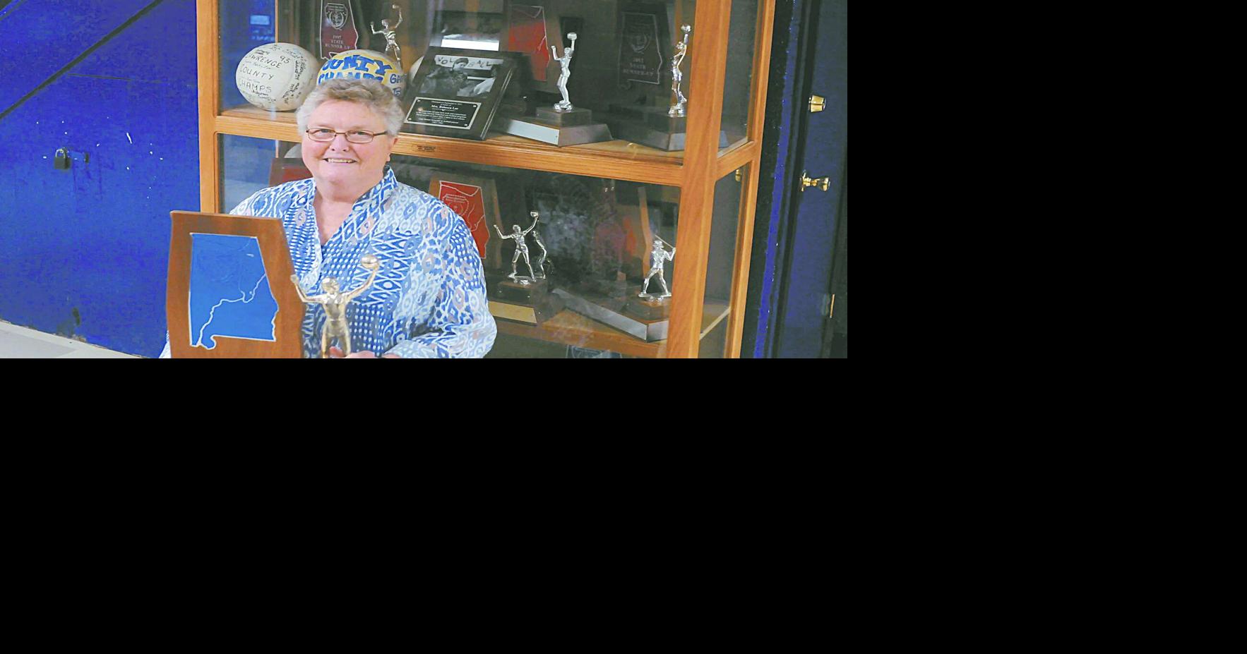 Hatton’s Lee named to volleyball coaches hall of fame
