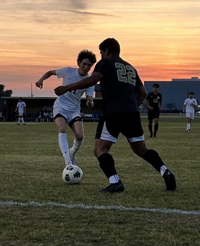 Packers' soccer remains undefeated in region games