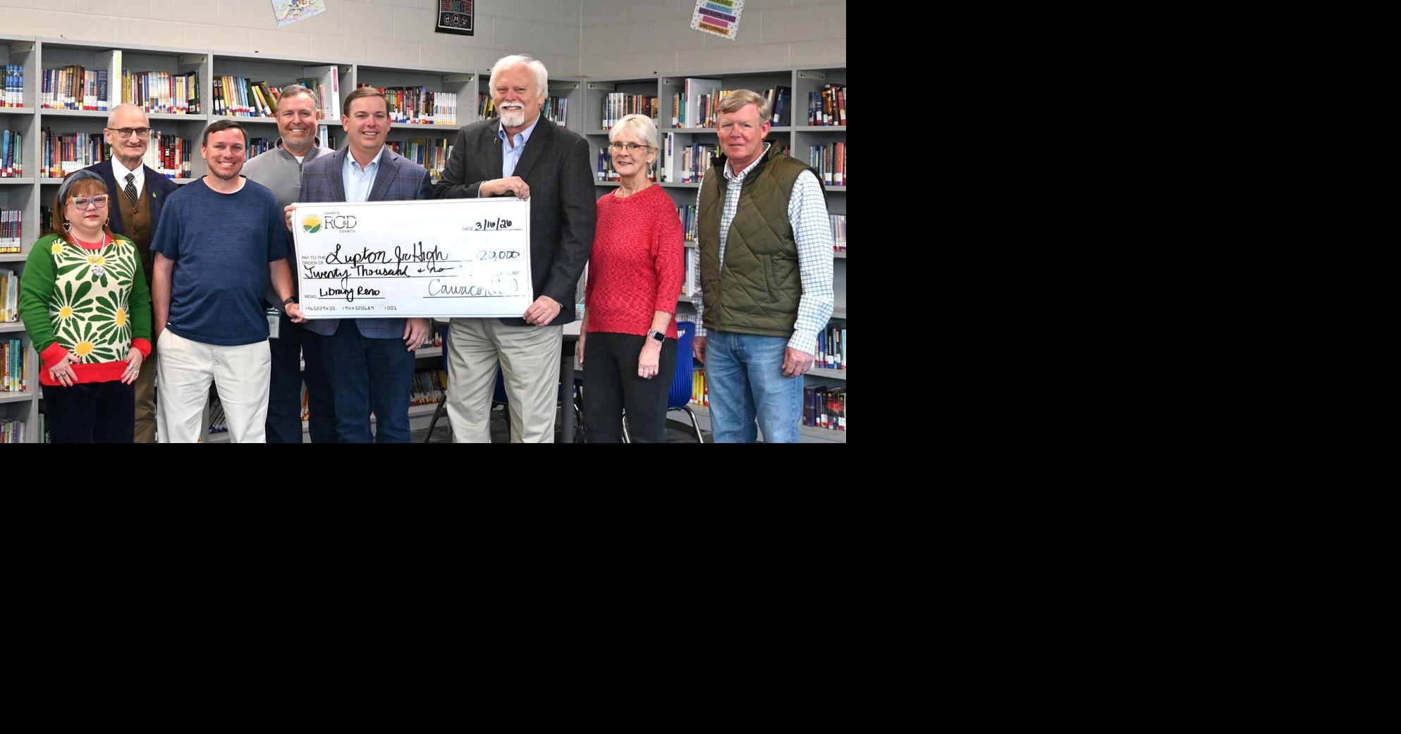 Remodeled library unveiled at Lupton Jr. High | News | mountaineagle.com