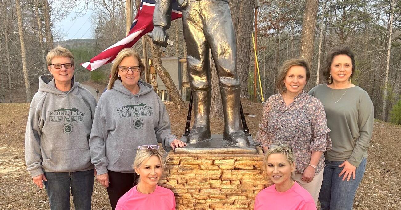 Three sets of twins helping rehab Looney's putt-putt course - Vimarsana News