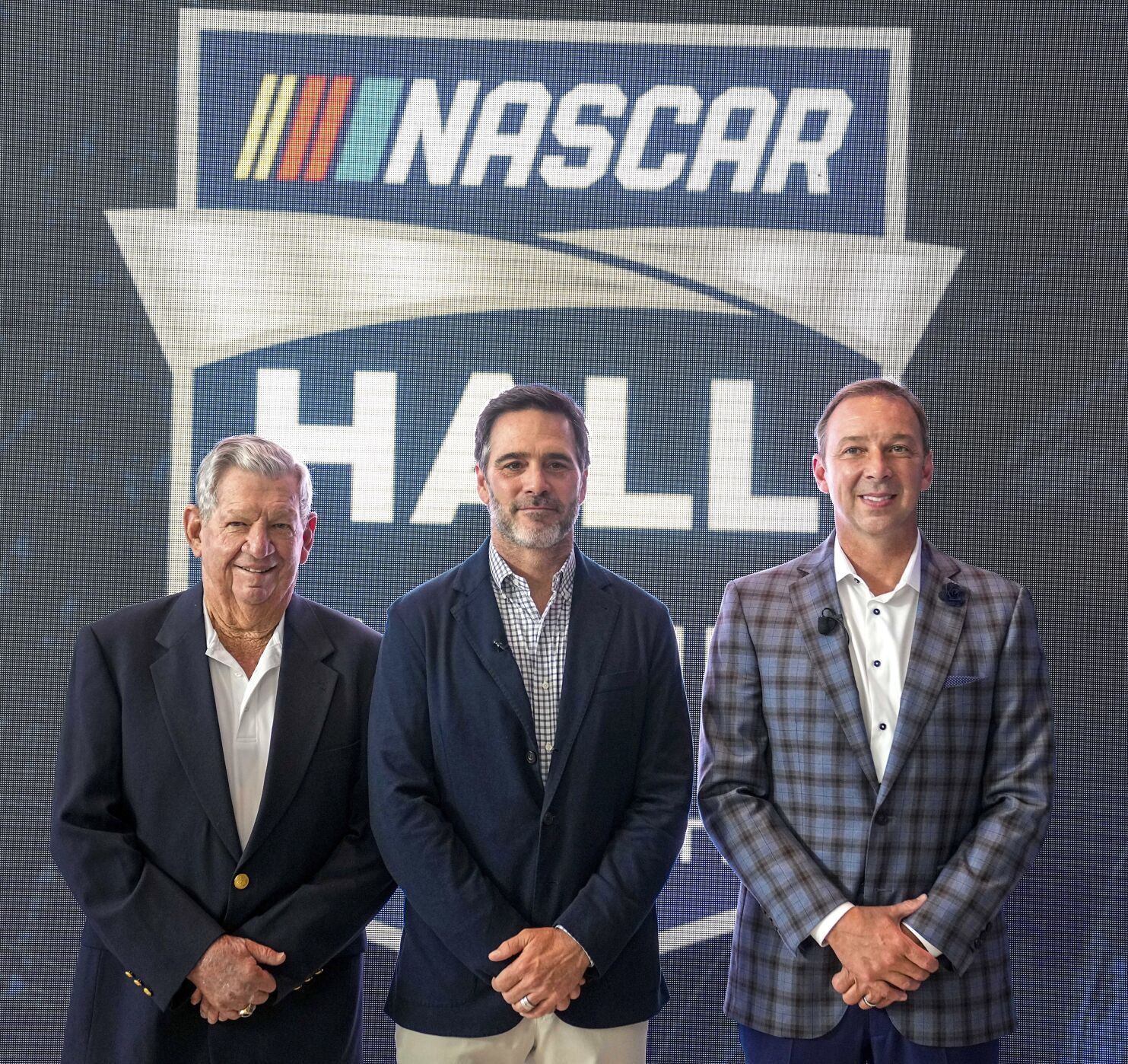Jimmie Johnson, Chad Knaus join Donnie Allison as NASCAR Hall of Fame selections Sports mountaineagle