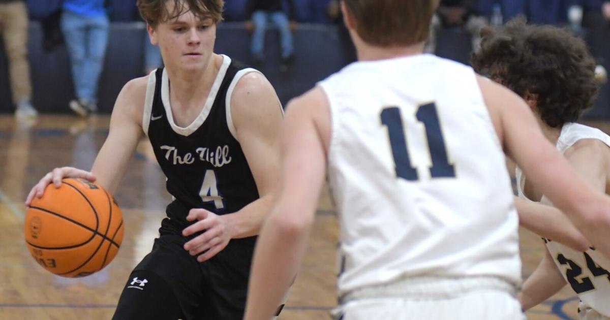 MountainEagle.com - Carbon Hill boys, Dora girls win big image