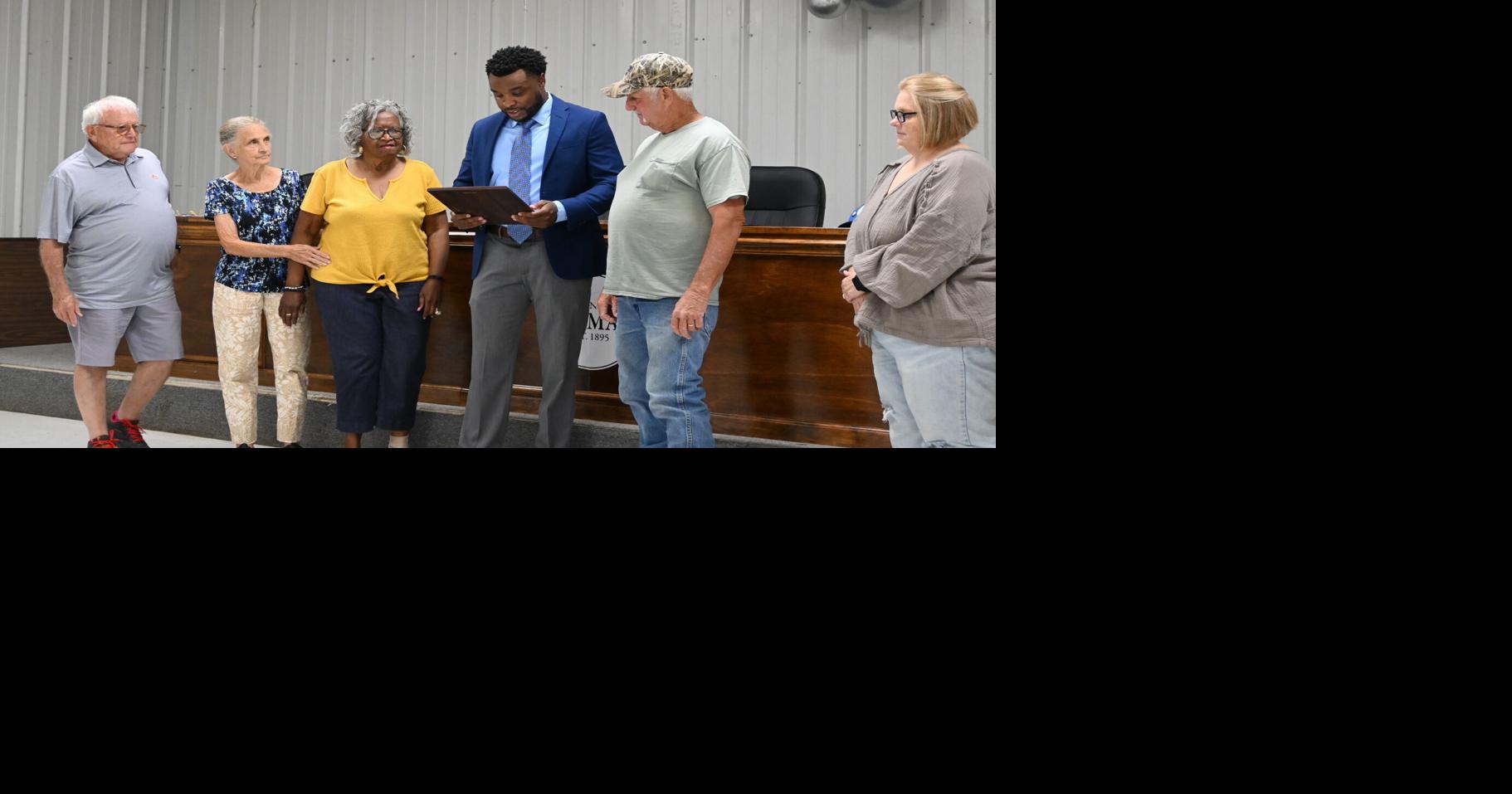 Thacker celebrated for 40 years of service in Oakman | News ...