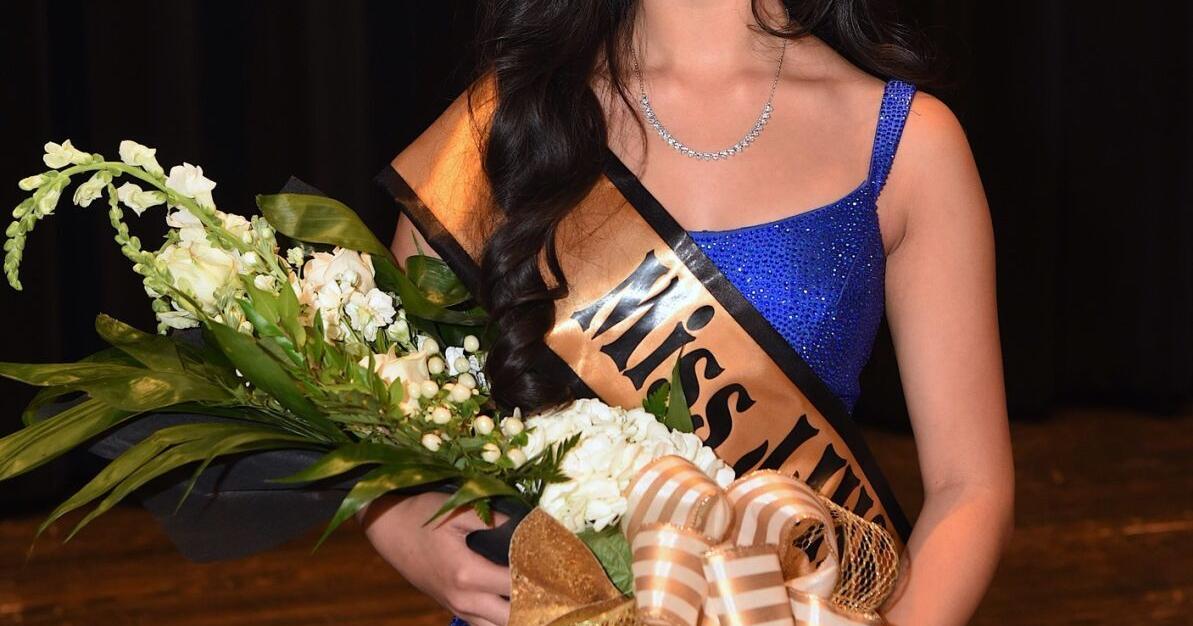 Dang crowned 2025 Miss Jasper Junior High School | News | mountaineagle.com