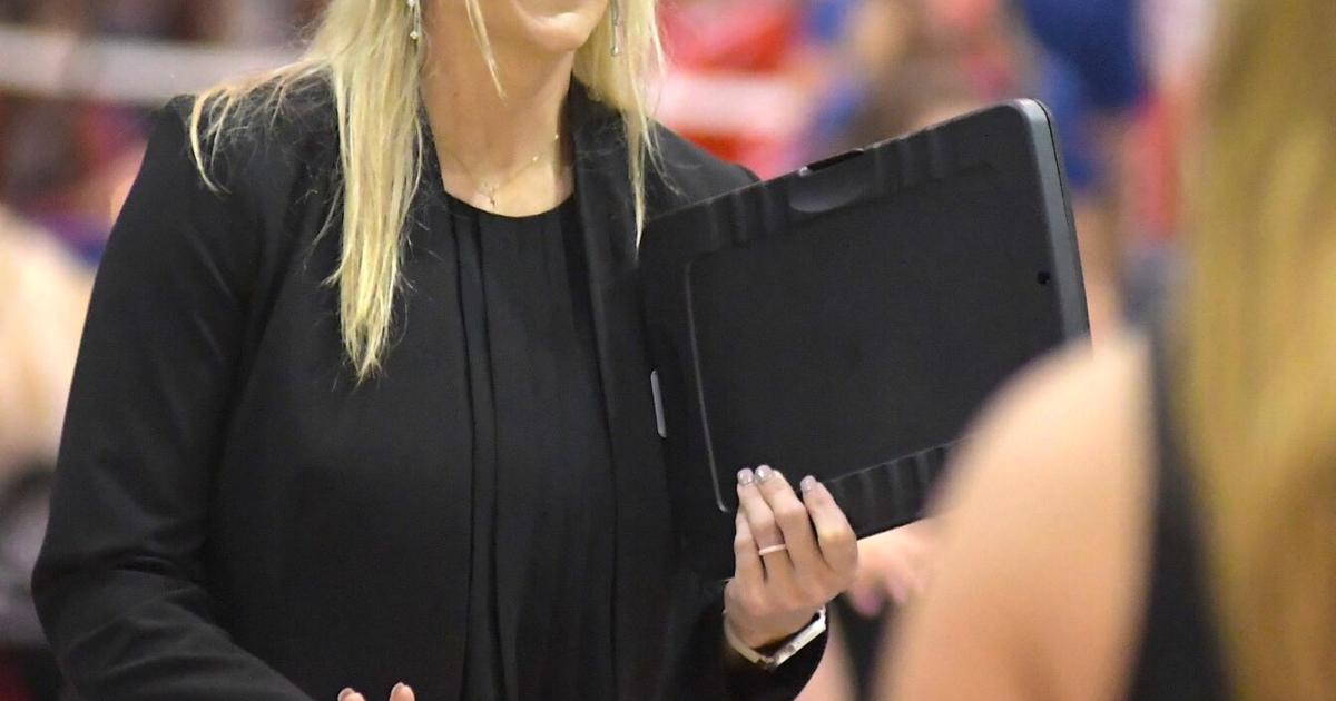MountainEagle.com - Kellye Bowen named Jasper head volleyball coach image