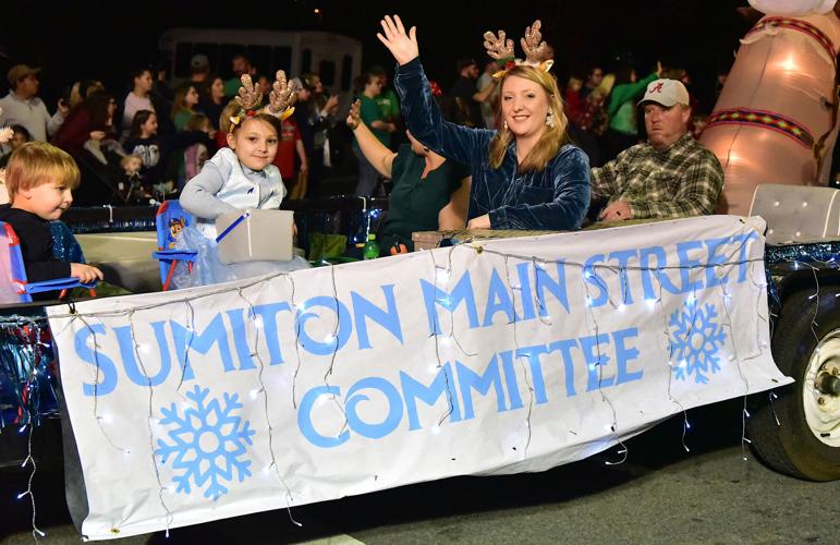 Sumiton hosts Christmas parade, Christmas on Main News