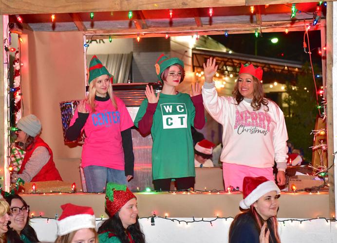 Chamber Christmas parade draws thousands to Jasper News