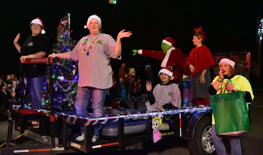 Sumiton hosts Christmas parade, Christmas on Main News