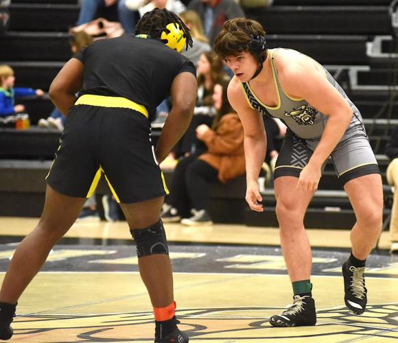 No. 1 Jasper sweeps home matches Sports