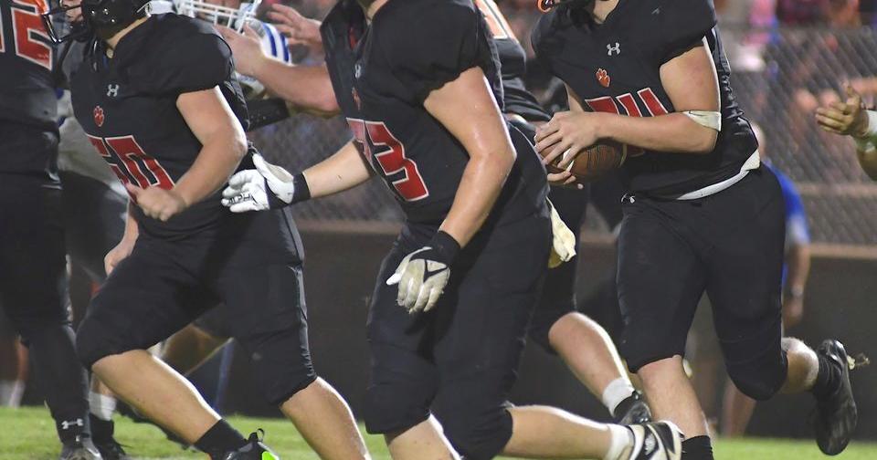 MountainEagle.com - Meek clinches third spot in region, Winston County eliminated from playoff contention image