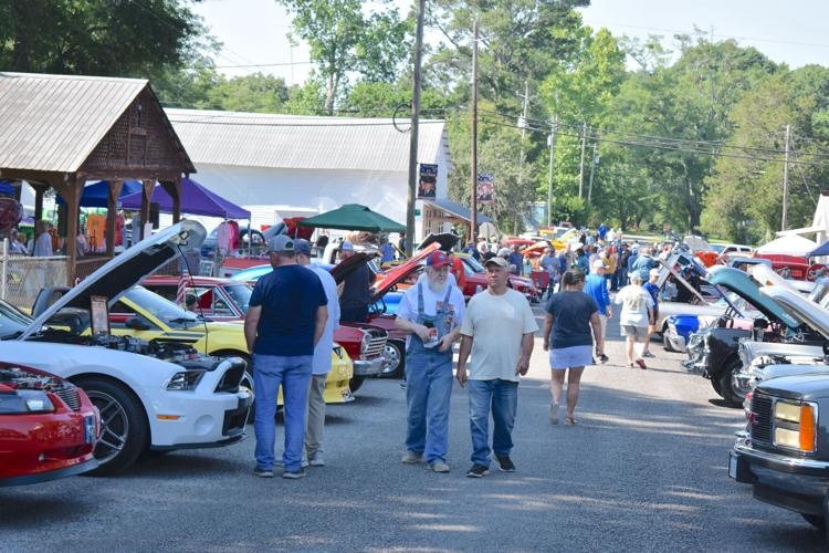 Nauvoo Car Show held under bright skies News