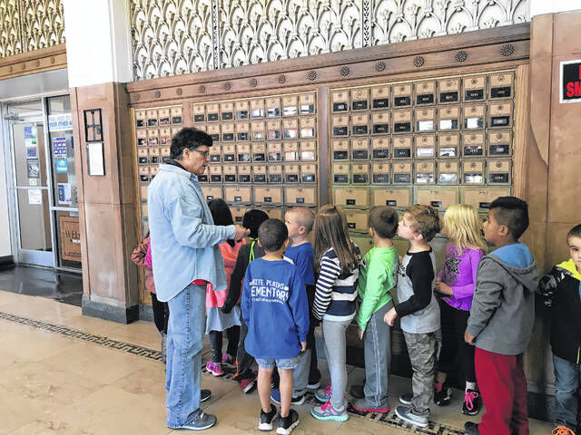 White Plains students visit city | Archives | mtairynews.com