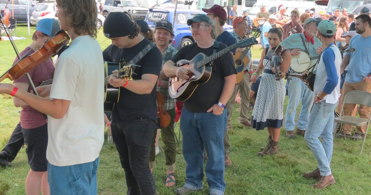 Virginia bands win at fiddlers convention